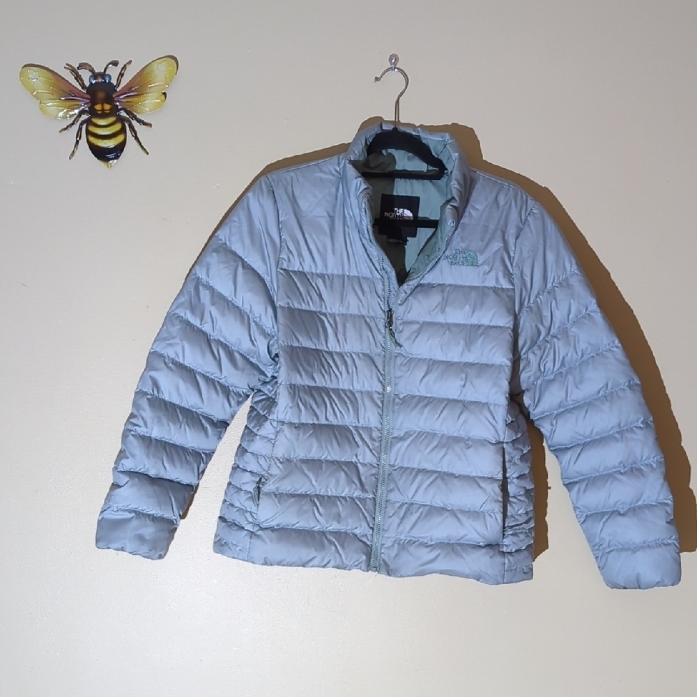 The North Face Women's Light Gray Puffer Jacket - Picture 1 of 16